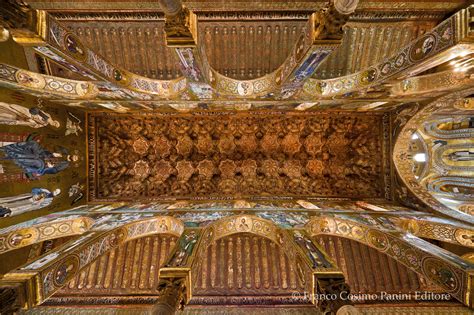 Il Soffitto della Cappella Palatina! Una Danza di Luce e Colore nell'Arte Carolingia